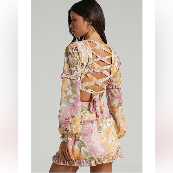 SHOWPO Deep V-Neck Dress NWOT - Picture 2 of 10